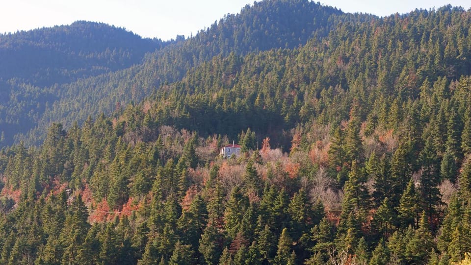 Property building, Natural landscape, Mountain view