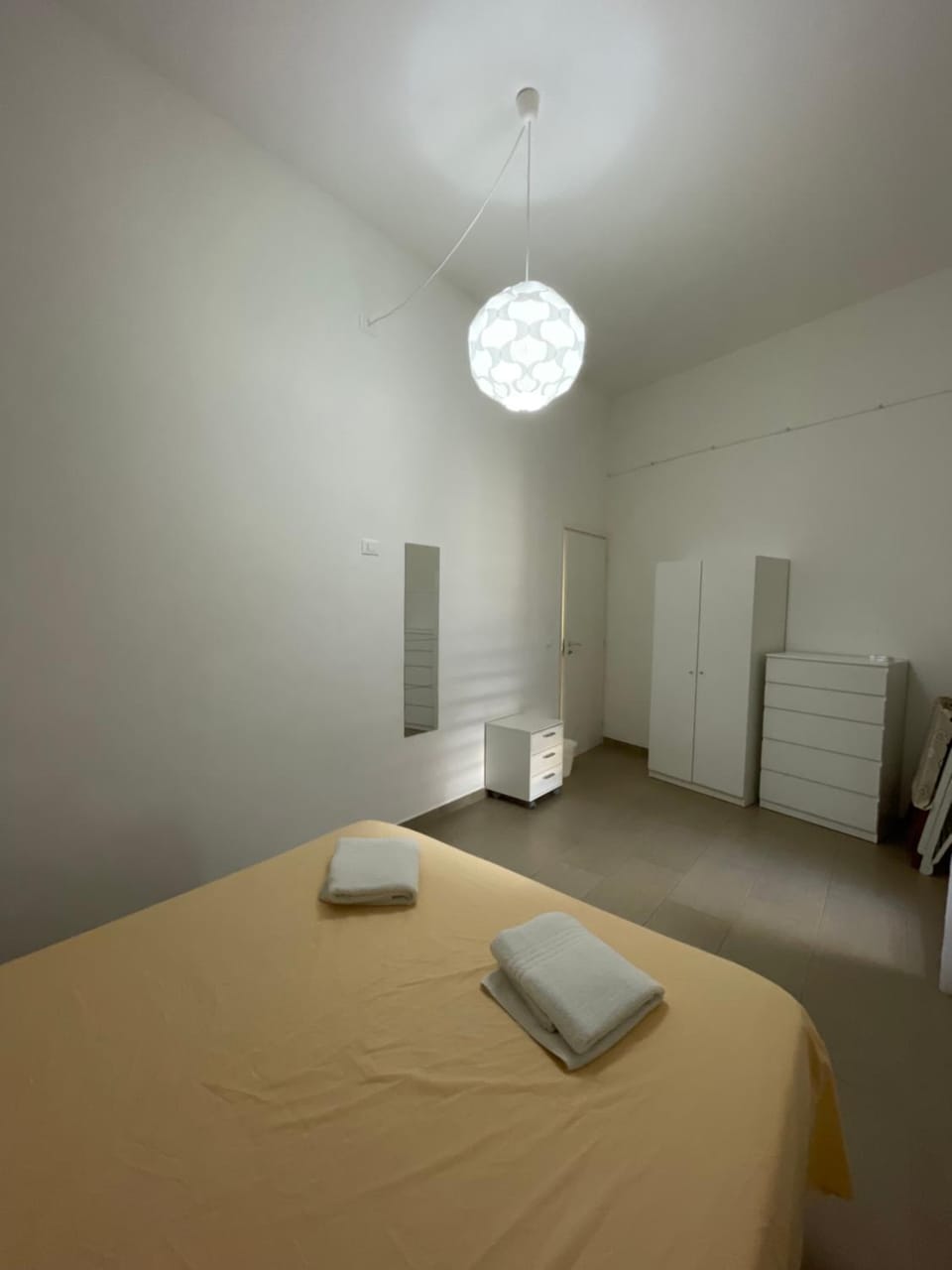 Bedroom, towels, wardrobe
