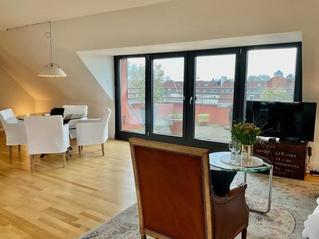 Charmante Penthouse Wohnung Apartment in Krefeld