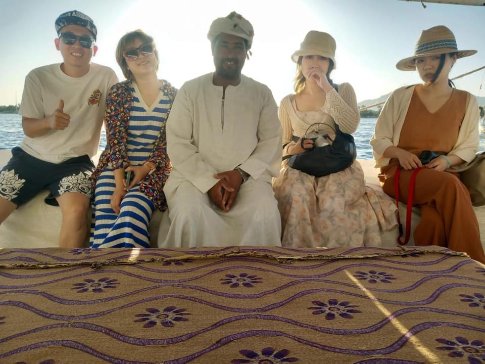 جزيرة العوامية Docked boat in Luxor