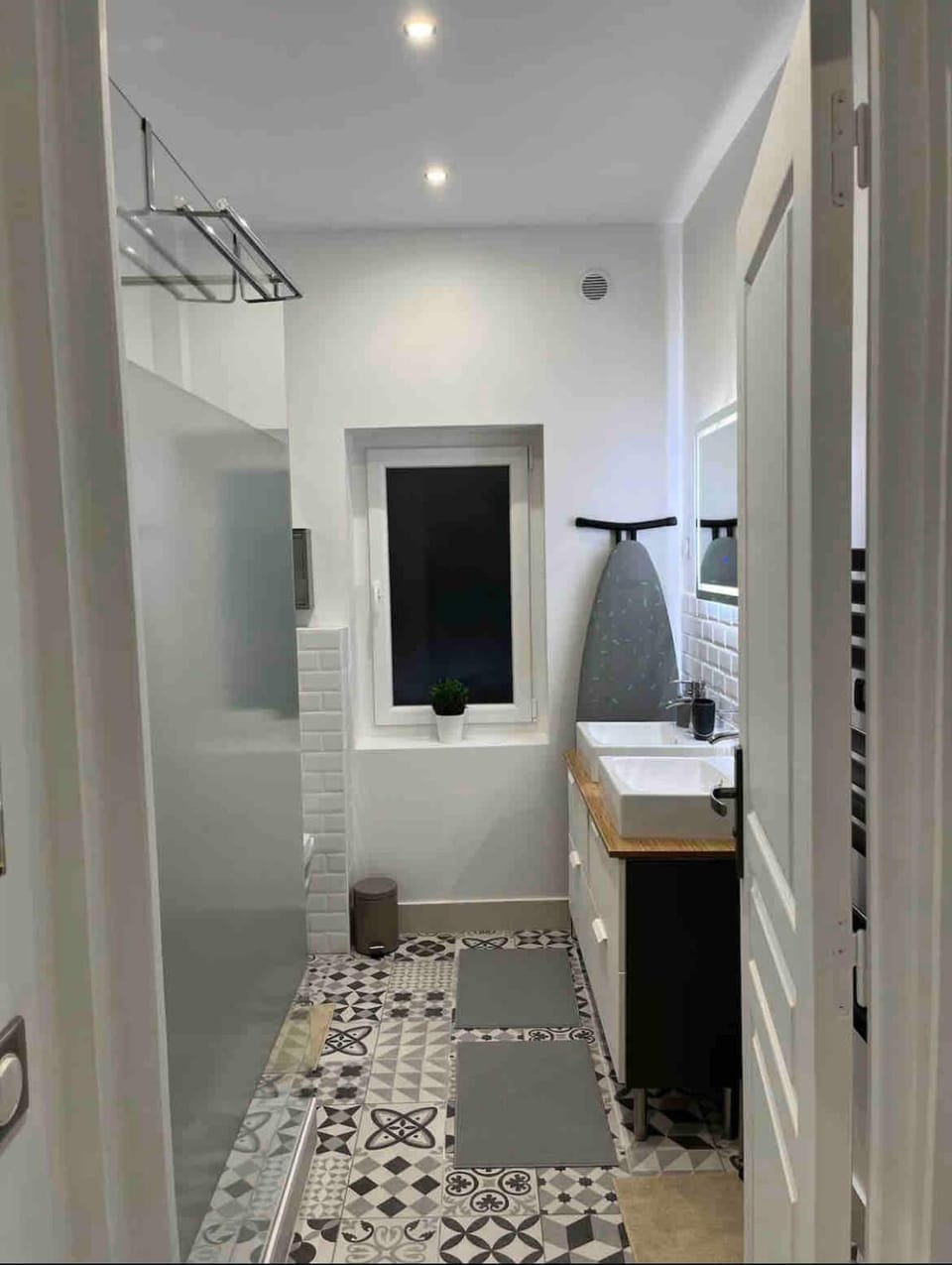 BXX Private complex 10 min PARIS EXPO 12 rooms Villa in Île-de-France