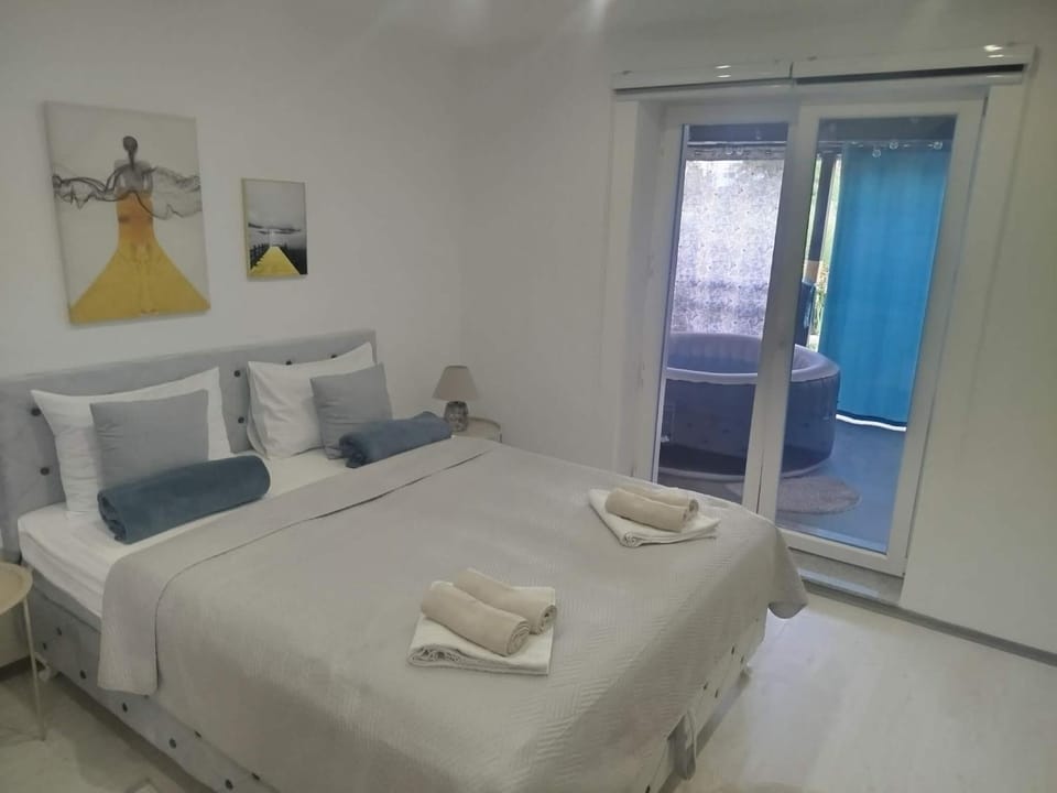 Apt Amor Vacation rental in Lika-Senj County