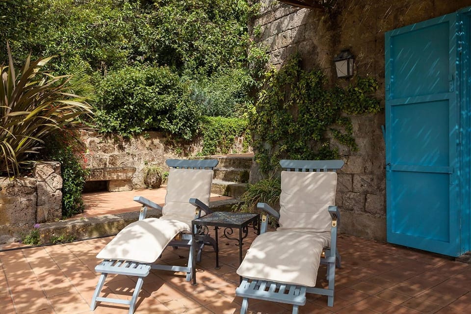 Property building, Facade/entrance, Spring, Activities, Summer, Garden, Balcony/Terrace, Other
