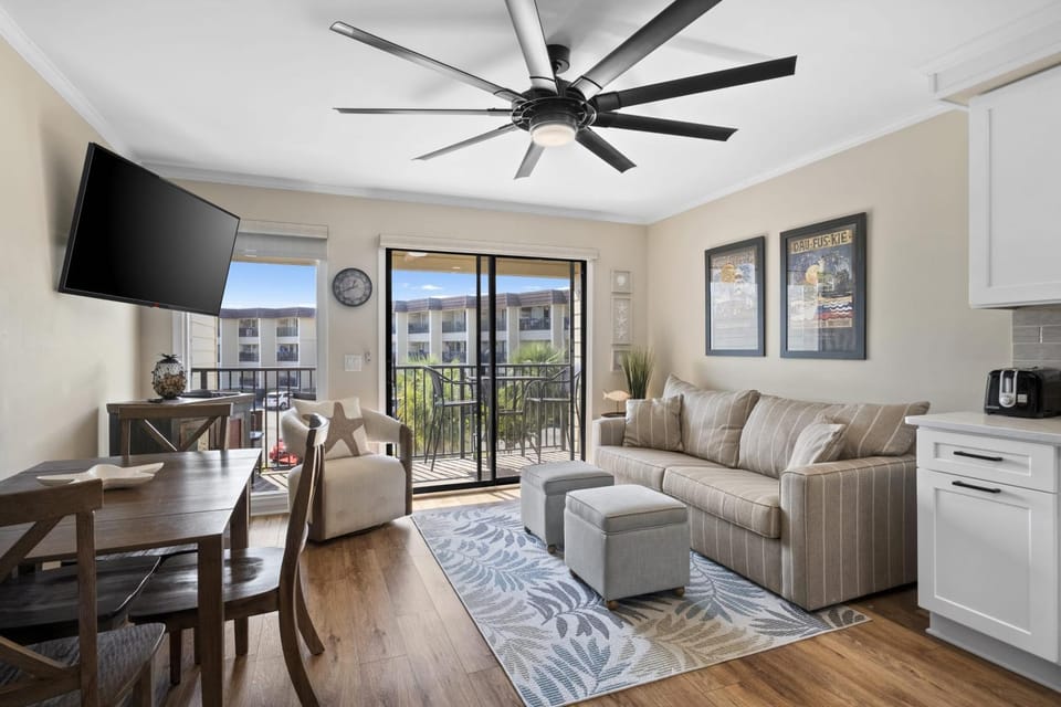 Coastal Comfort Escape - Beach & Tennis Resort & Beach Access Apartment in Hilton Head Island