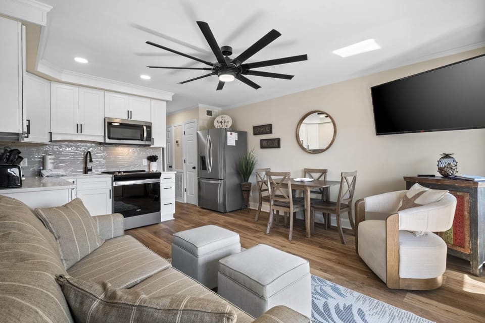 Coastal Comfort Escape - Beach & Tennis Resort & Beach Access Apartment in Hilton Head Island
