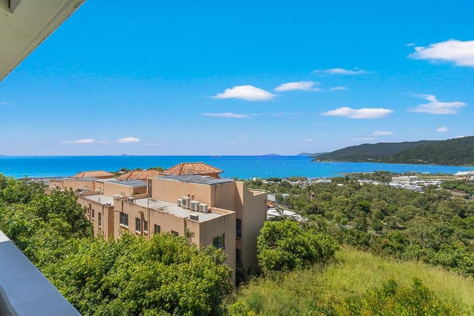 Breezes By The Sea Apartment in Airlie Beach