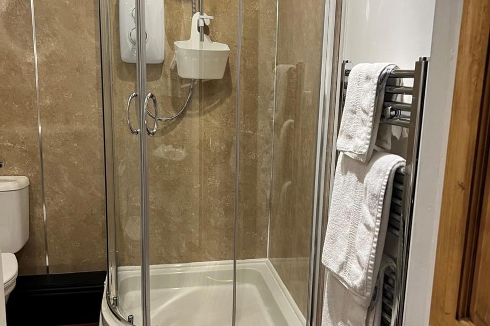 Overdale Guesthouse and Free Parking Bed and Breakfast in England