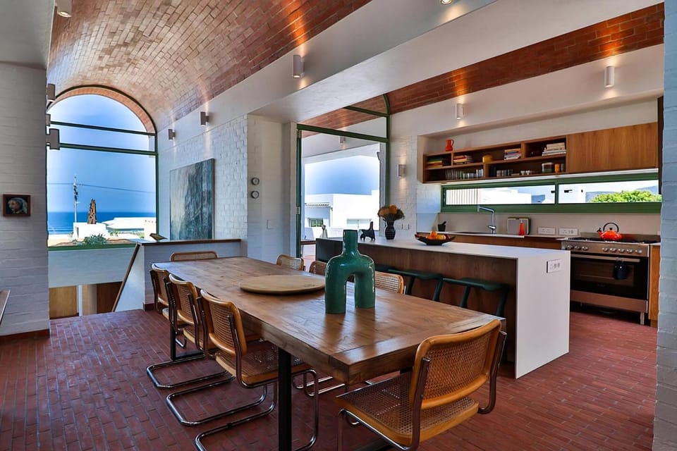Hyggehus Designer Holiday Home In Voëlklip Apartment in Hermanus