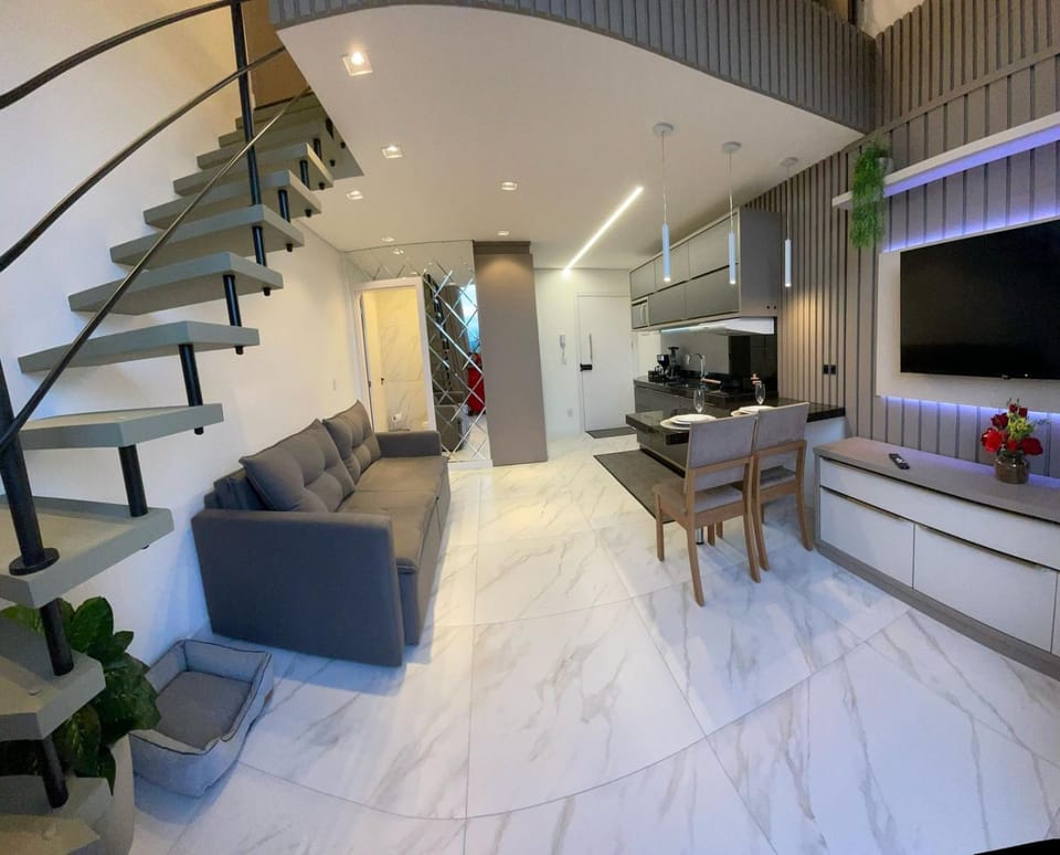 TV and multimedia, Kitchen or kitchenette, Seating area