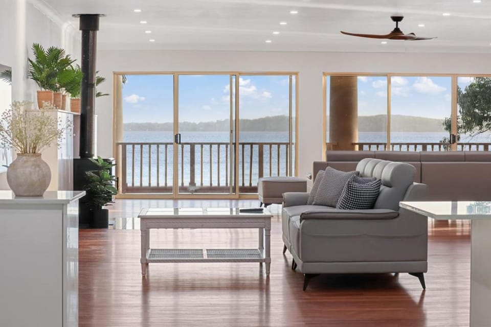 Living room, Sea view