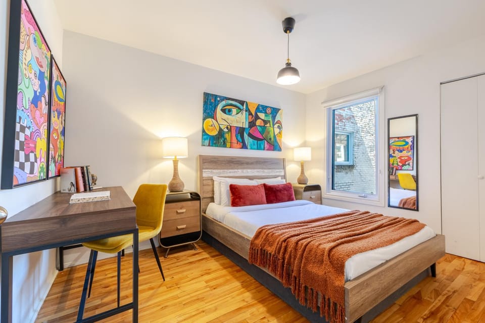 Bed, Bedroom, air conditioner