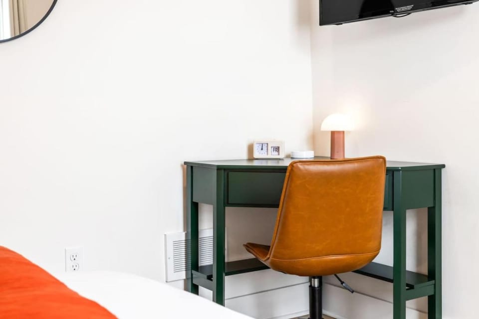 HostWise Stays - Prime Mexican War Streets 2BR Apartment Apartment in Pittsburgh