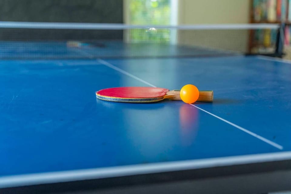Table tennis, Living room