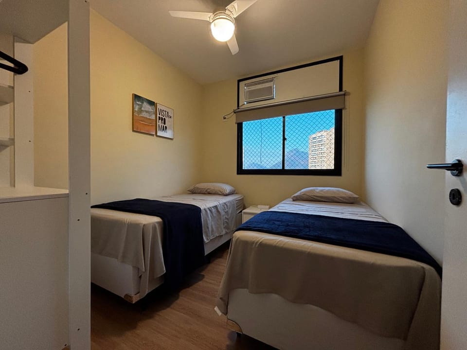 Bed, Bedroom, air conditioner