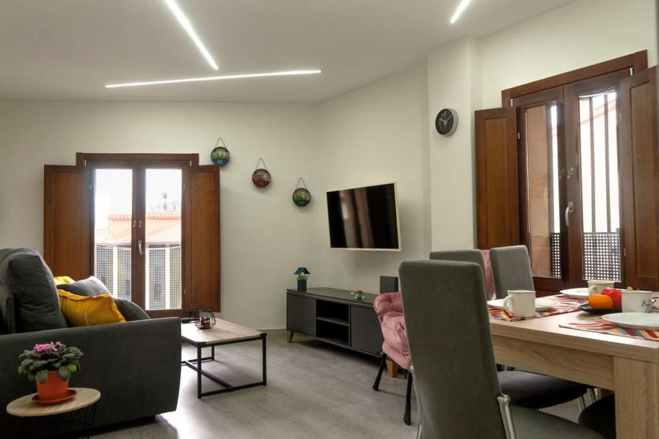 Communal lounge/ TV room, View (from property/room), Living room, Dining area