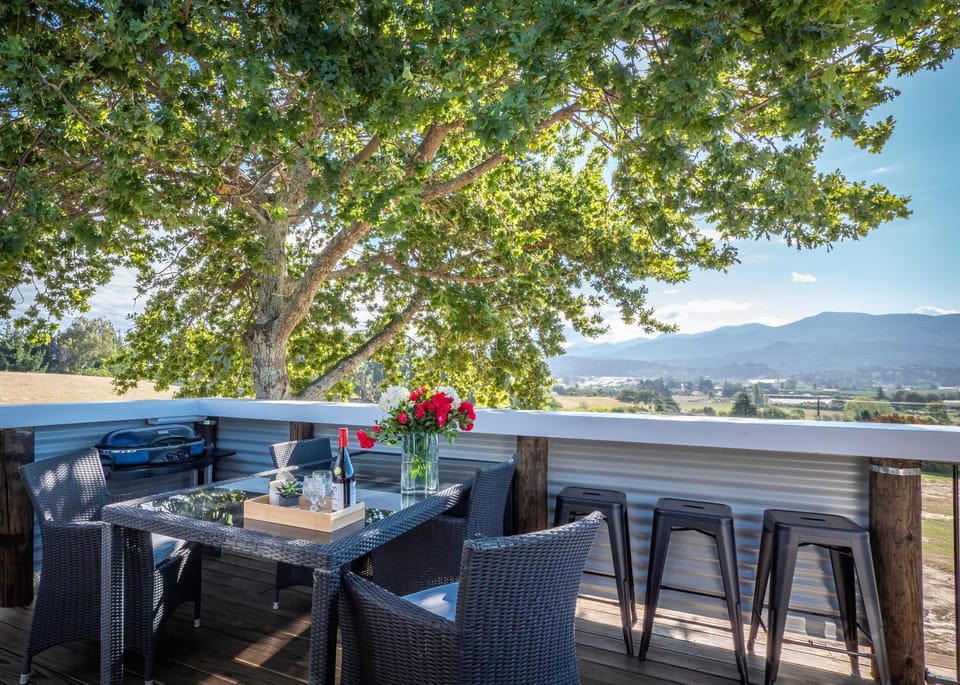 Day, Balcony/Terrace, Seating area, Mountain view
