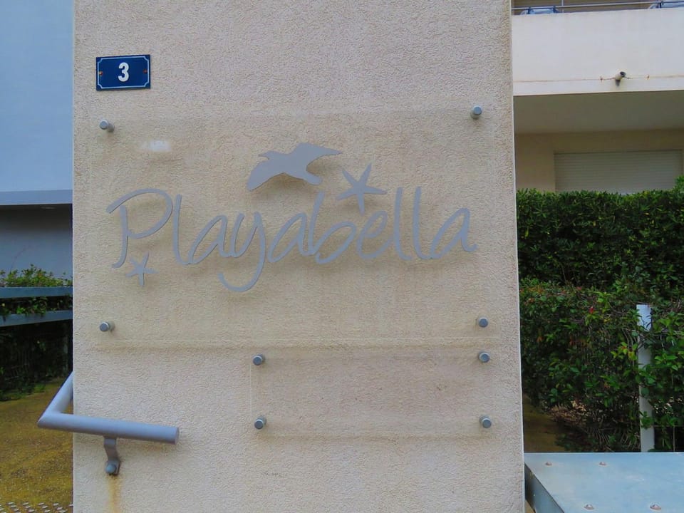 T2 Climatisé Sète Résidence avec Piscine - FR-1-472-210 Apartment in Occitanie