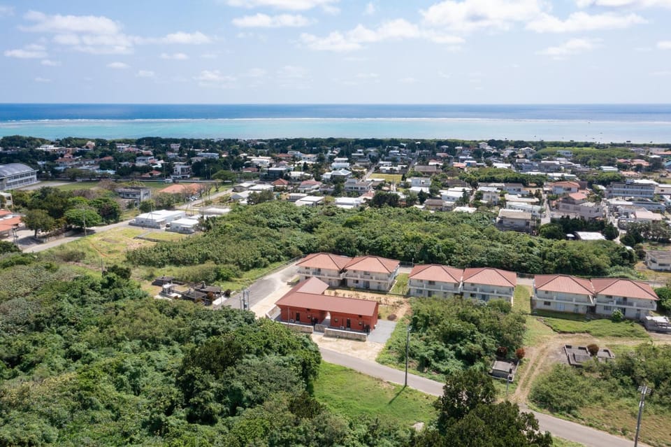 Property building, Bird's eye view, Location