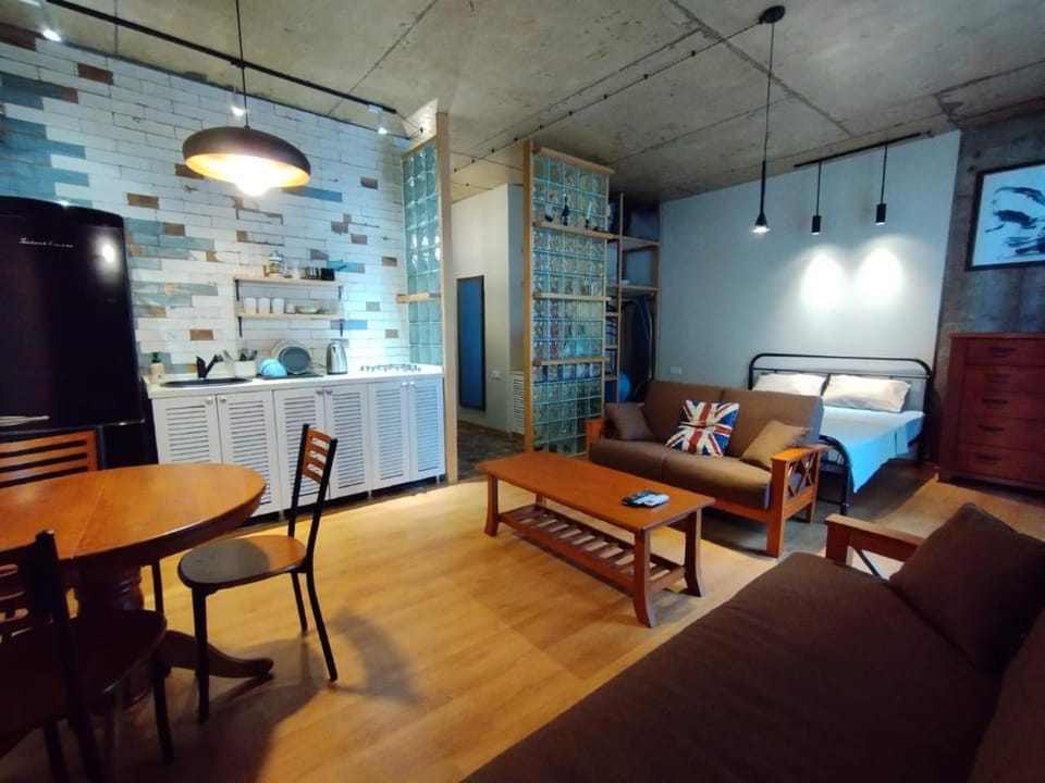 Kitchen or kitchenette, Living room