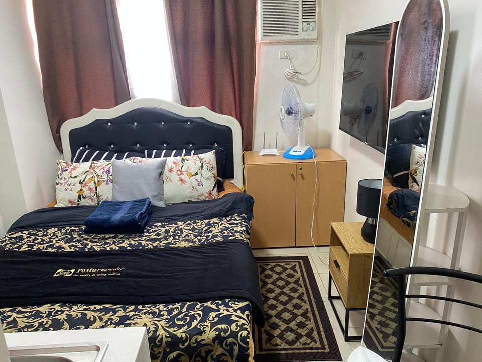 Collins Condotel Apartment in Mandaluyong
