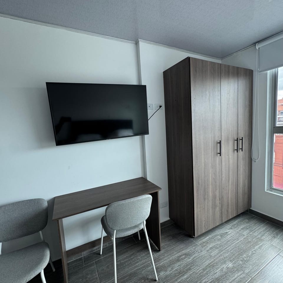 TV and multimedia, Photo of the whole room, Seating area, wardrobe