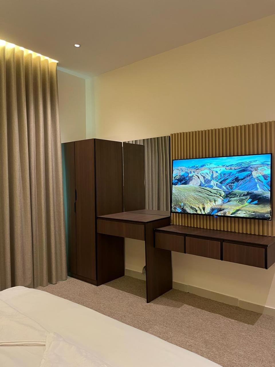 Bed, Photo of the whole room