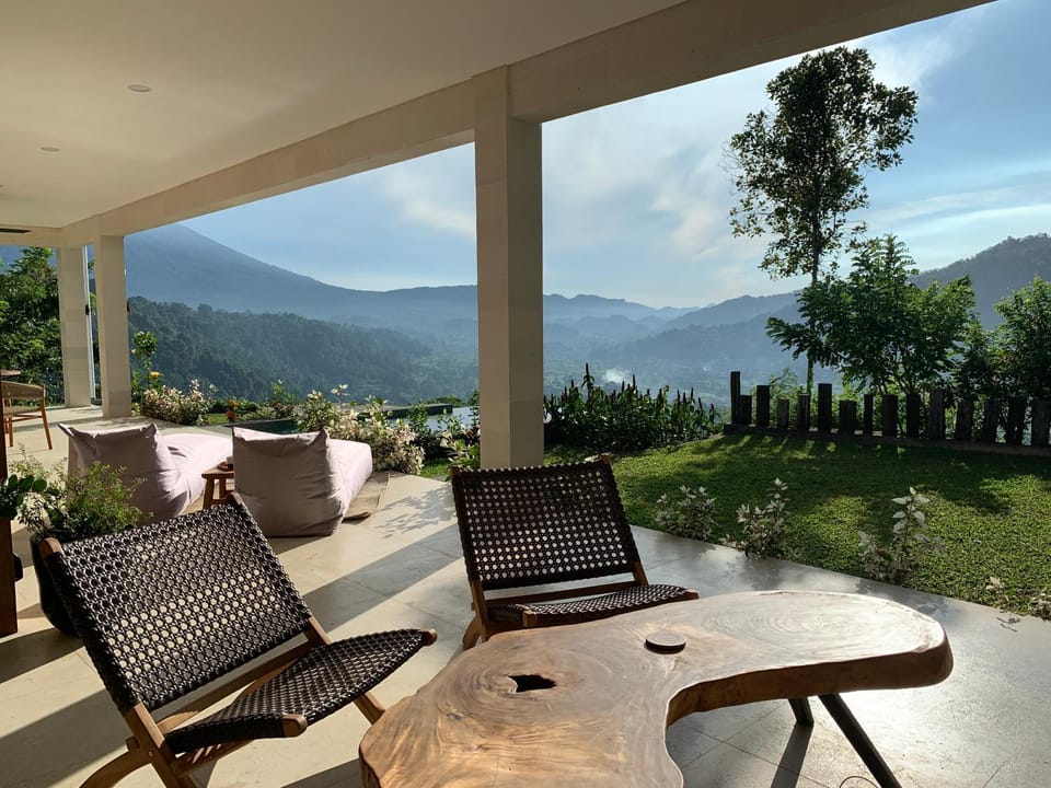Nearby landmark, Natural landscape, View (from property/room), View (from property/room), Balcony/Terrace, Other, Garden view, Garden view, Landmark view, Mountain view, Mountain view, Pool view, Swimming pool, sunbed