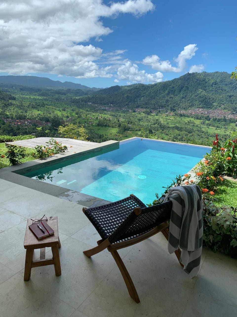 Natural landscape, View (from property/room), Landmark view, Mountain view, Pool view, Swimming pool, Swimming pool