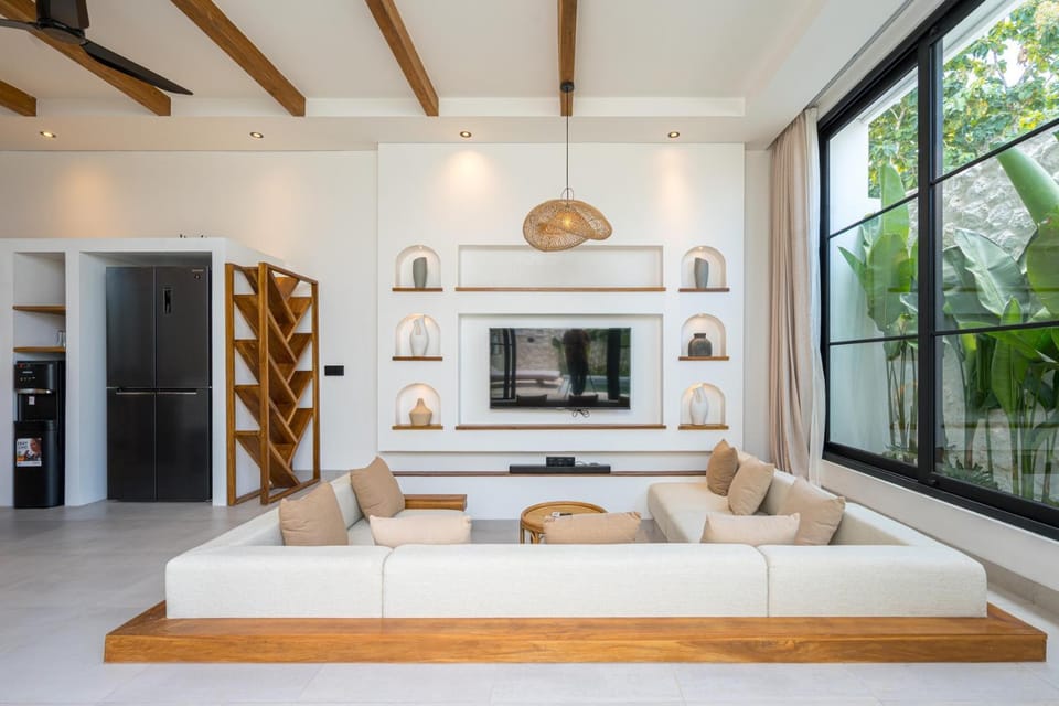 Communal lounge/ TV room, TV and multimedia, Living room, Seating area, Evening entertainment