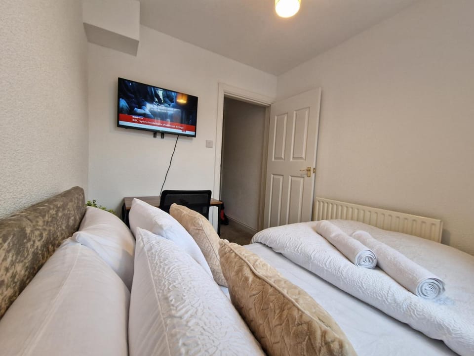 Nice Living Serviced Accommodations Leicester 2 House in Leicester