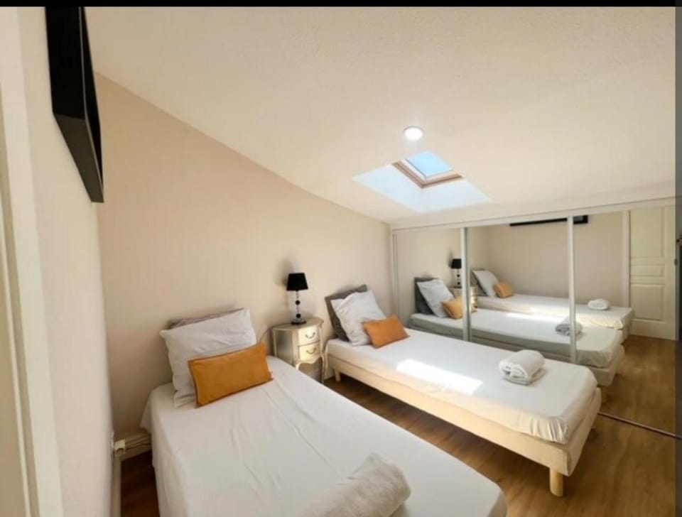 Appartement, proche du palais des festivals, plage et commerces Apartment in Cannes