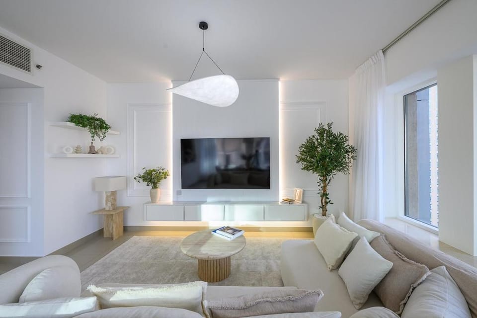Luxury Apartment with Full Burj & Fountain Views Apartment in Dubai