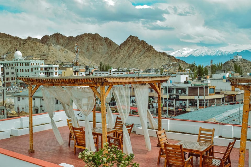 Balcony/Terrace, Mountain view