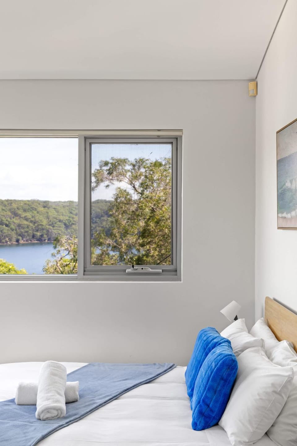Luxe Waterview Double Room in Caringbah South - Ideal for Relaxation - Shared Bathroom Bed and Breakfast in Sydney
