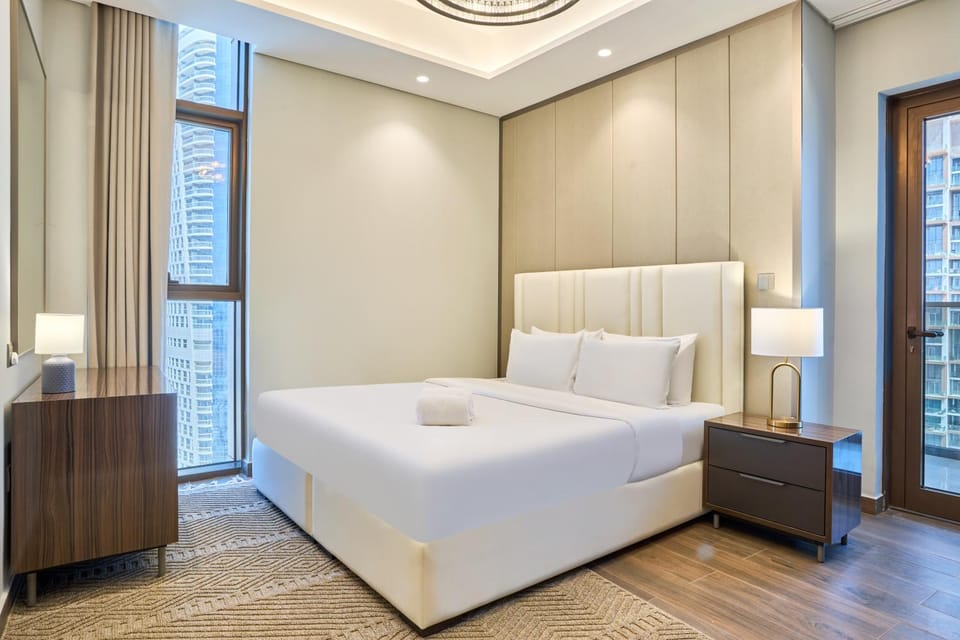 Two Bedroom Apartment in Nobles Tower by TSHH Apartment in Dubai