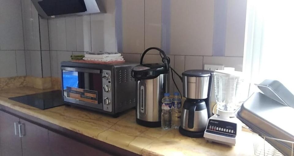 Coffee/tea facilities, Kitchen or kitchenette, toaster
