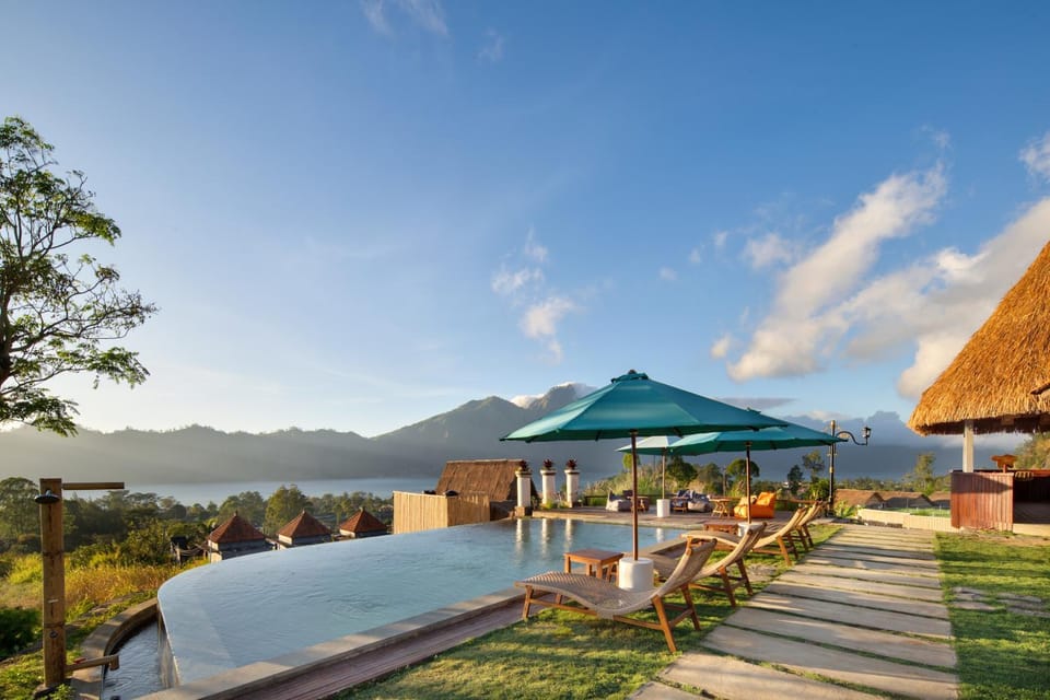 Natural landscape, Lake view, Mountain view, Swimming pool, sunbed