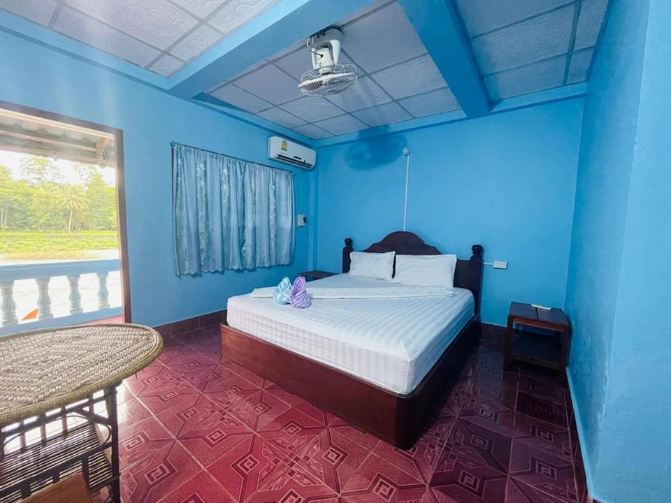 Sipasert Guesthouse-Tadlo Bed and Breakfast in Laos
