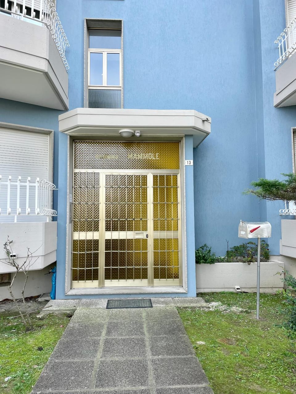Property building, Facade/entrance
