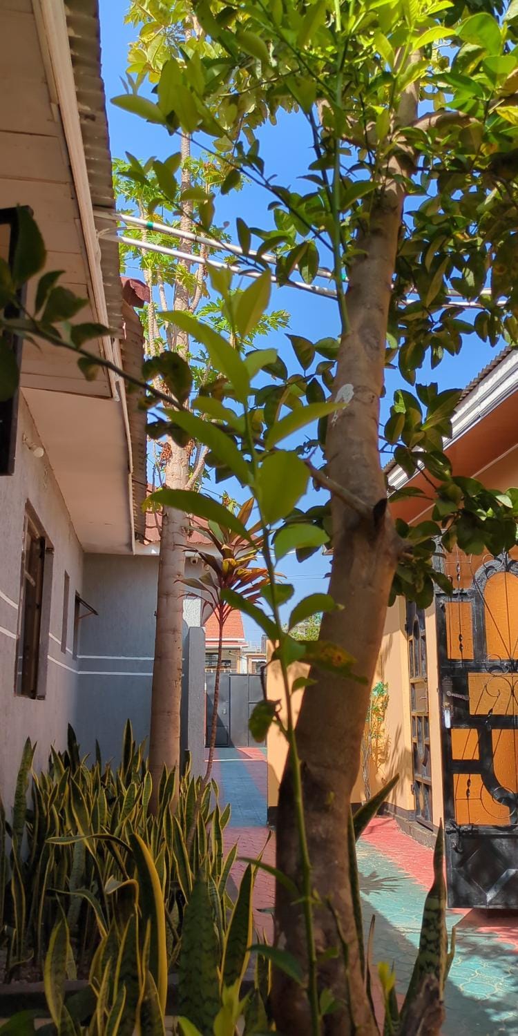 Arusha Sunbird Lodge Inn in Arusha