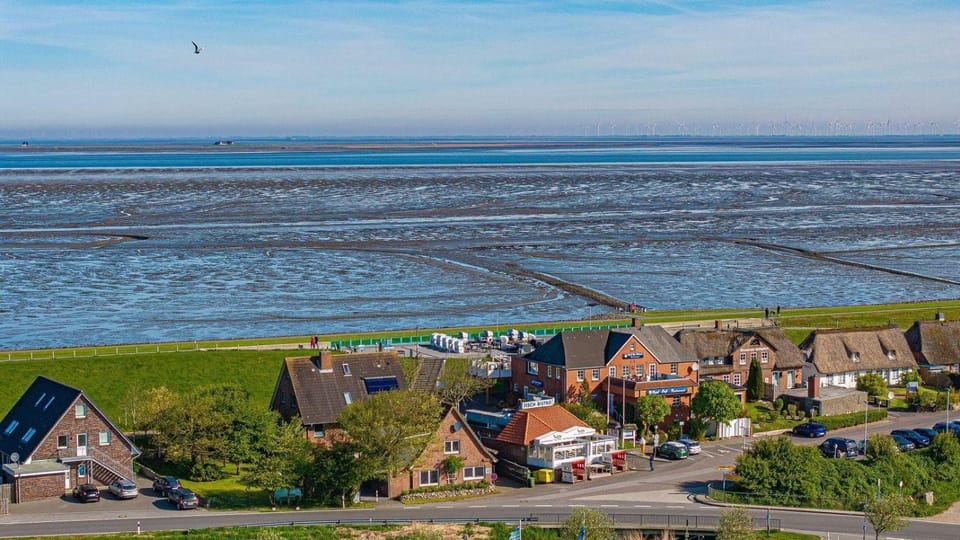 Englers-Huus-Achtern-Diek House in Nordstrand