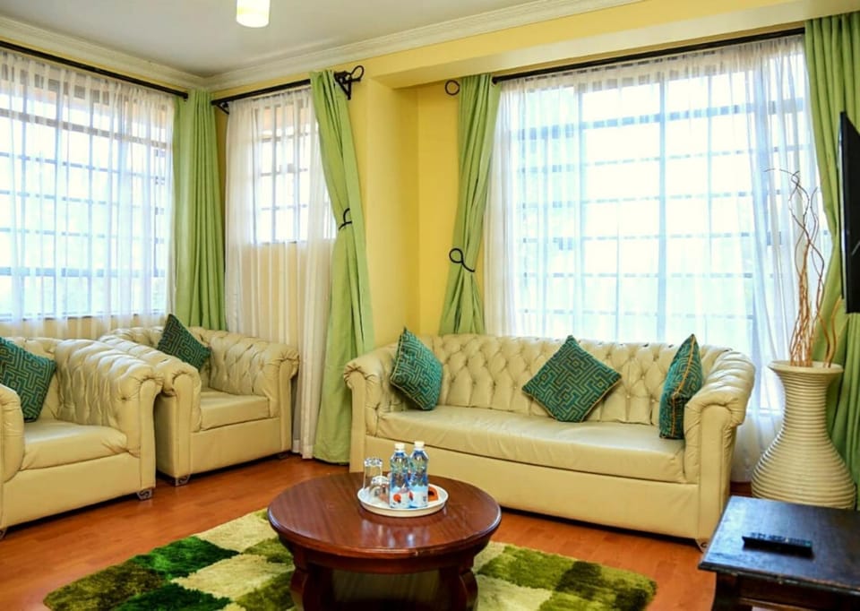 Living room, Photo of the whole room, Seating area