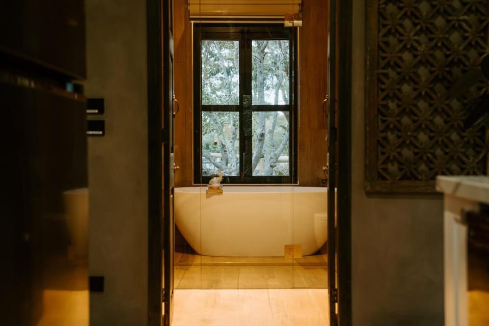 Bathroom, Bath