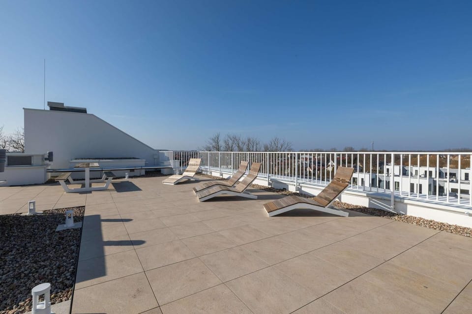 Day, Balcony/Terrace