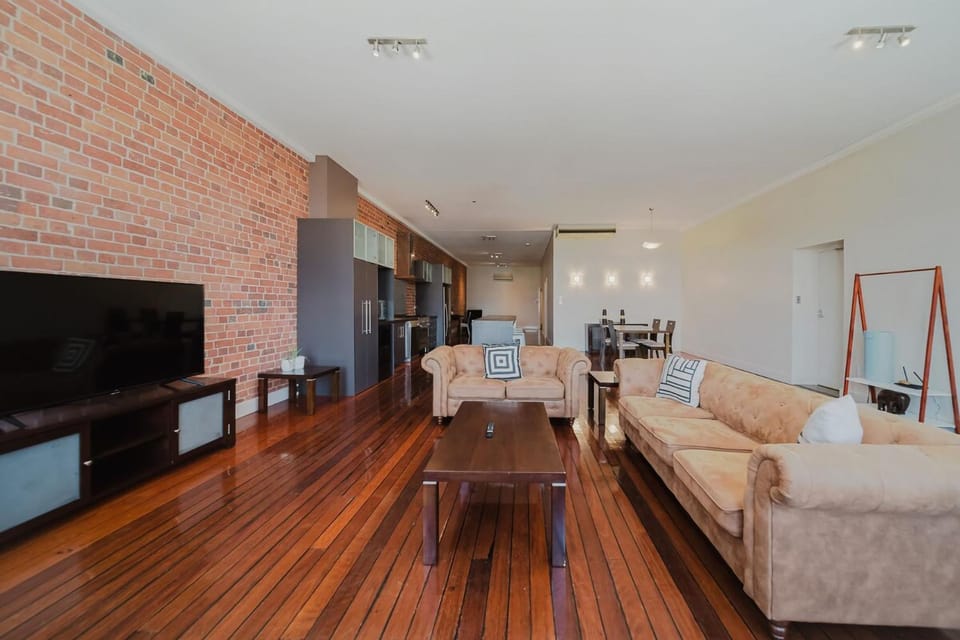 Flinders 2 bed apartment near the Strand Apartment in Townsville