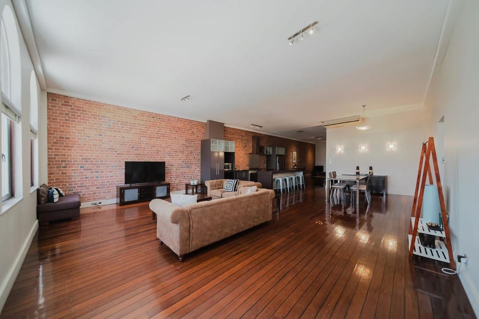 Flinders 2 bed apartment near the Strand Apartment in Townsville