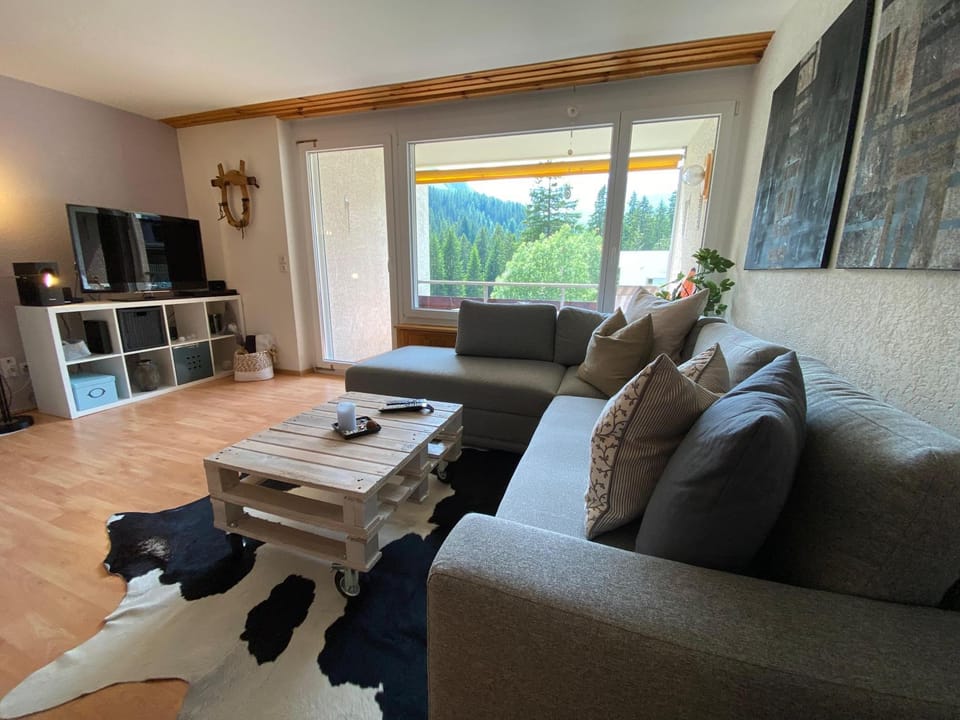 View (from property/room), View (from property/room), Living room, Mountain view, Mountain view