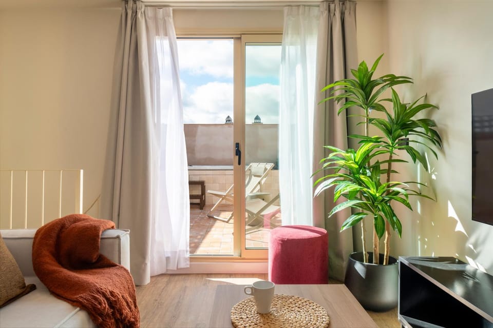 Hot Tub, TV and multimedia, Balcony/Terrace, Living room, Photo of the whole room