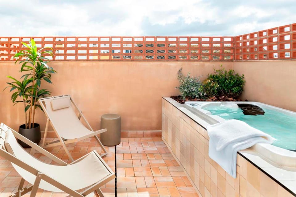 Hot Tub, Balcony/Terrace
