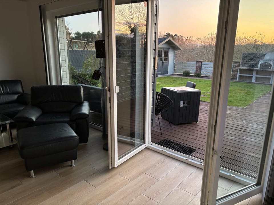 Living room, Sunset